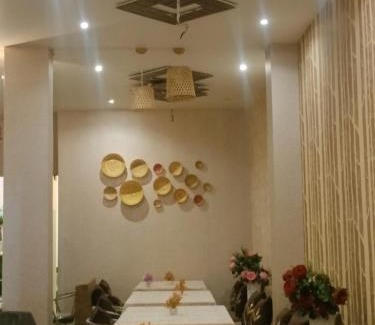 Dewas Hotel | RK Hotel & Restaurant