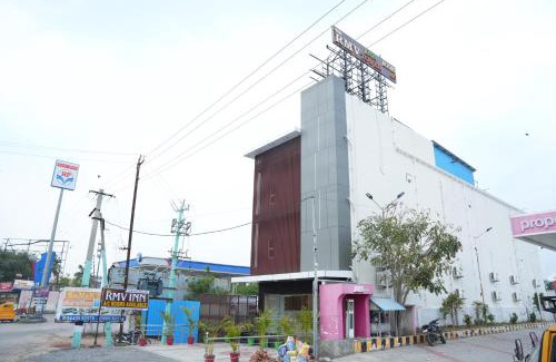 Vellore Hotel | RMV Inn