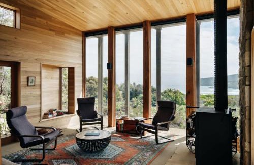Tasman Peninsula House | Roaring Beach House