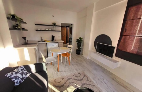 Huescar Apartment | RobertoHome