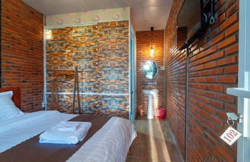 Duc Trong House | Robins Guesthouse