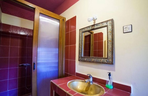 Tahala House | Rocher Peint