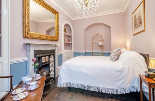 Wells House | Rock House