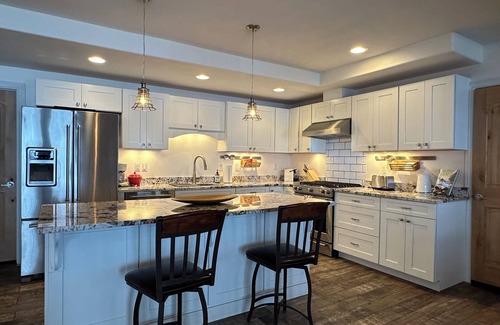 Georgetown House | Rocky Mountain Lakefront Home close to Denver