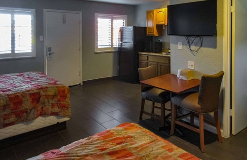 San Pablo Hotel | Rodeway Inn