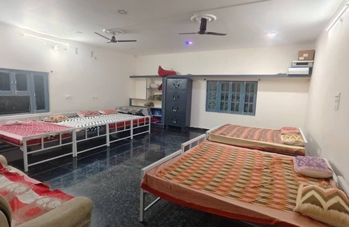 Bhongir Hotel | RoHans Farmstay & Events