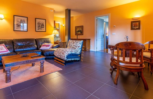 San Miguel de Aras House | Romantic apartment, between the sea and the mountains