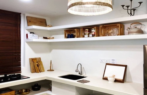 Sentul Pasar Apartment | Romantic Baliness House in KL