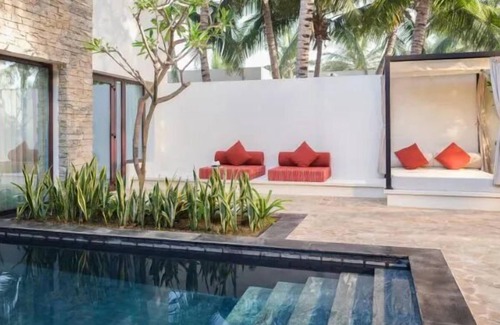 Salalah Apartment | Romantic Getaway w/Pool & Spa, Free Parking! Close to Al Haffa Beach!