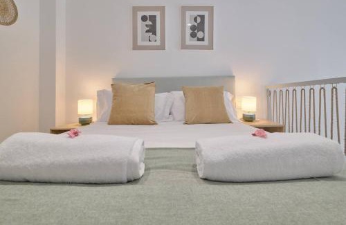 Malilla Apartment | Romantic Suite Roig Arena N4 Virkin Suites