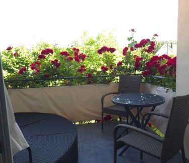 Leeder Apartment | Romantik Ferienwohnung am Tor zum Allgäu