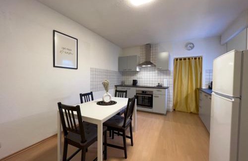 Knielingen Apartment | Romantisches Kamin-Apartment by Rabe - Gartenabteil, Smart-TV, Netflix