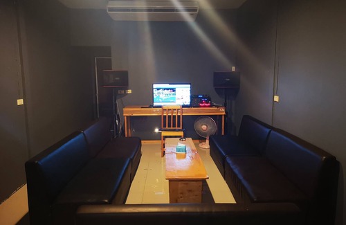 Sung Noen Hotel | Rombaramee Villa Resort