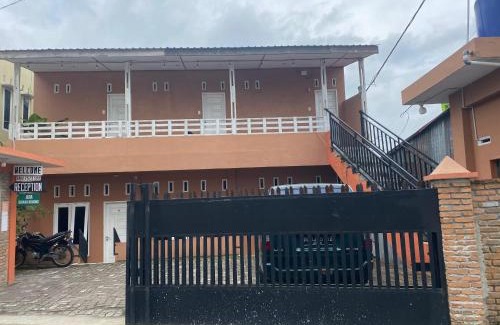 Berastagi House | RON'S Guest House Berastagi