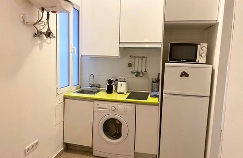 Imperial Apartment | Ronda de Segovia Apartment Center