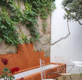 Old Town House | RONDAPLACE