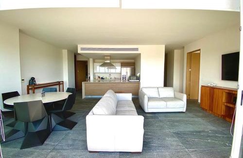 Zona Hotelera Apartment | Rooftop pool- family apartment- ocean view -close