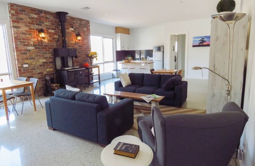 Bullengarook Bed & Breakfast | Rooks Edge B&B - Room 3 -Stunning views-romantic getaway