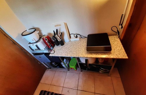 Werribee House | Room 2 in Werribee to train,shops, restaurants, banks, park, river on foot