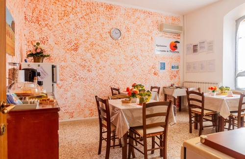 Grosseto Apartment | Room 'Corbezzolo' with Shared Garden and Wi-Fi
