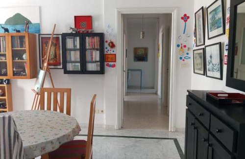 Ariana Bed & Breakfast | Room Flower Near Airport