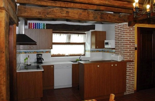 Agurain House | Room 'Habitacion Verde' with Shared Terrace, Shared Garden and Wi-Fi