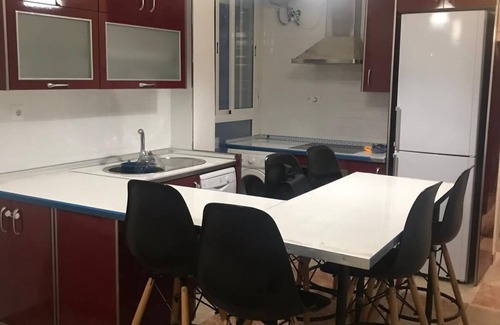 Sevilla Este Apartment | Room in an apartment 10 min from the historical center of Seville city.