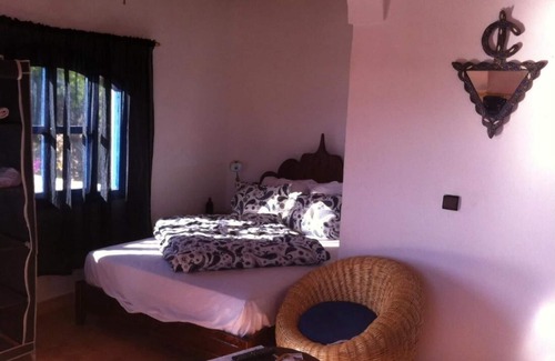 Marrakesh-Tensift-El Haouz House | Room in Guest Room - Room in Villa L'air De La Mer