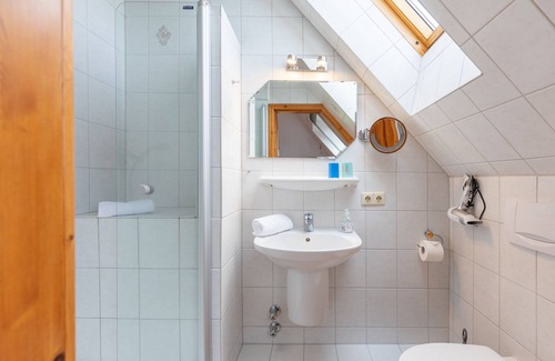 West Husum Apartment | Room Maashof Nis Puck in Husum for up to 2 people