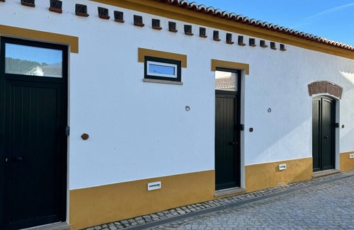 Fortios Apartment | Room 'Quarto 1' with Shared Pool