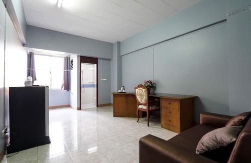 Khlong Nung Apartment | RoomQuest SPS Hotel and Residence