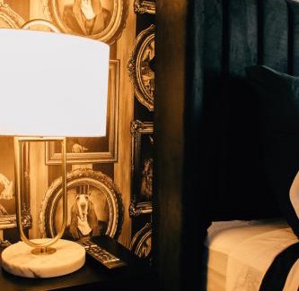 Leeton Apartment | Rooms of Renown - The Panaretto Parlour