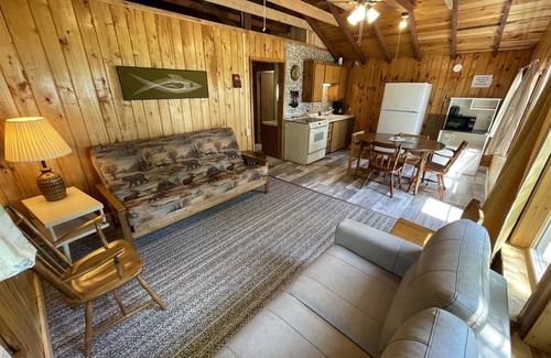 Nevis Cabin | Roomy Cabin With Beautiful Views - Cabin 2.5 at Green Valley Resort