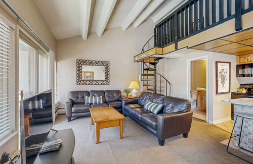 Warrior's Mark Condo | Roomy condo with sauna, pool & hot tub - walk to slopes & Main Street