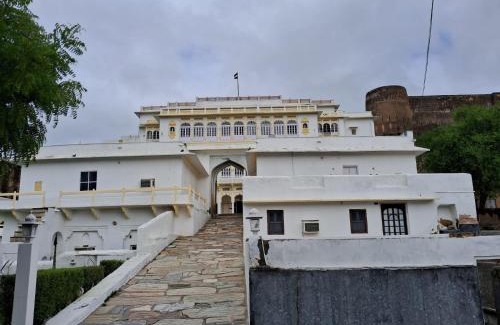 Kishangarh Hotel | Roopangarh Fort
