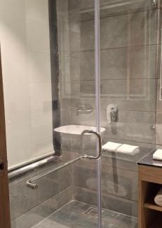 Hansi Hotel | Rosastays Hansi, Hisar