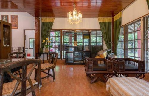 Mae Pu Kha House | Rosathorn Homestay San Kamphaeng