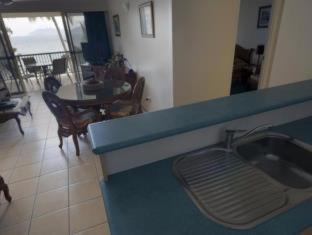 Bowen Hotel | Rose Bay Resort