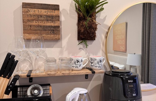 Malaga Cove Apartment | Rose Casita