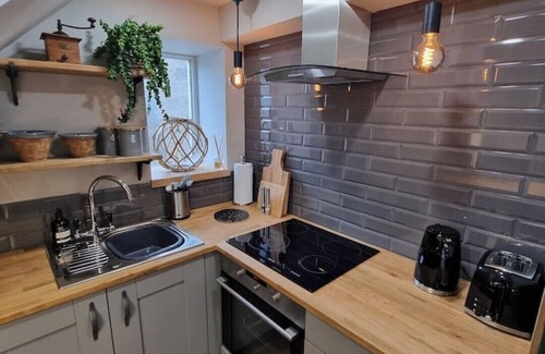 Oulton Cottage | Rose Cottage Oulton Leeds