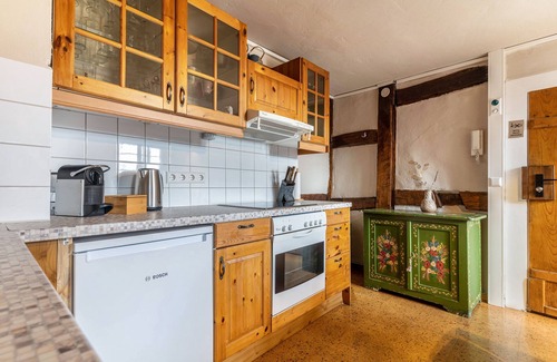 Burkheim Apartment | Rosé, Ferienwohnung with 40 sqm, 1 bedroom for max. 2 persons