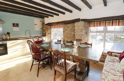 Bellingham House | ROSE HIP COTTAGE, pet friendly, with open fire in Bellingham