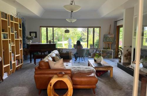 Waikuku House | Rose & Stream Retreat