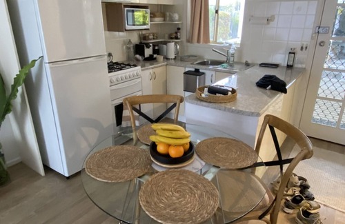 Rosebud Cottage | Rosebud Beach Cottage