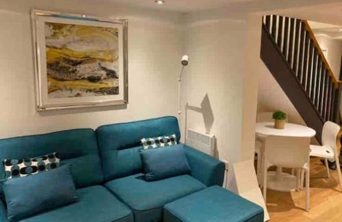 Malltraeth House | Roselea Cottage