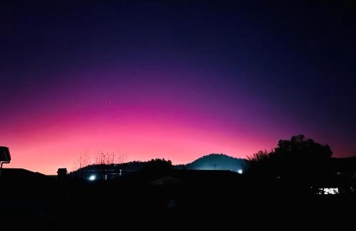 Stanthorpe House | Rosellas on Corundum Cottage - treat yourself!