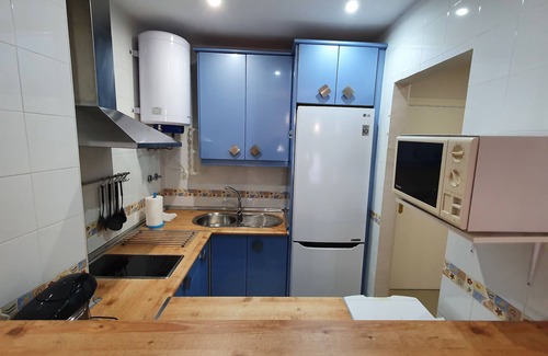 Rota Apartment | ROTA (Cádiz) 1st line beach, Garage, Wifi, air conditioning, 2 places