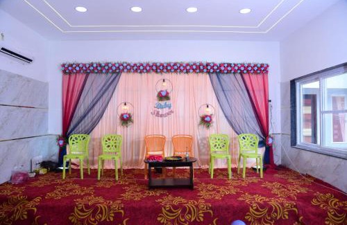 Walajapet House | Royal gardens party Hall