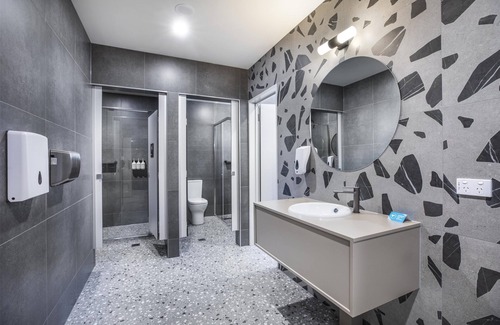 Essendon Hotel | Royal Hotel by Nightcap Social