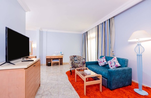 Al Mamsha El Seyahi Hotel | Royal Lagoons Resort & Aqua Park Families and Couples Only